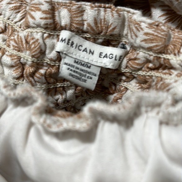 💡 American Eagle Linen Romper - Picture 3 of 4